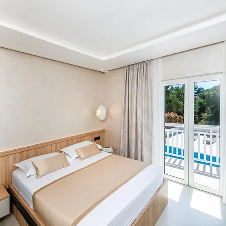 Deluxe Paula With Private Pool And Sauna *