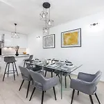 Deluxe Paula With Private Pool And Sauna Cibaca