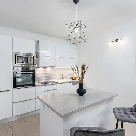 Modern Paula-with Private Pool * Cibaca