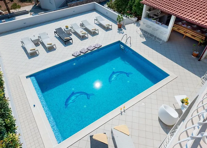 Deluxe Paula With Private Pool And Sauna 公寓